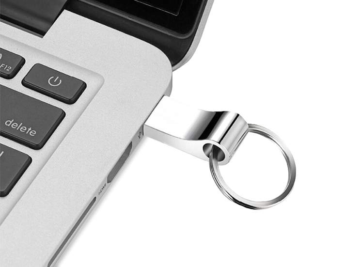 Chain USB Drive in Laptop